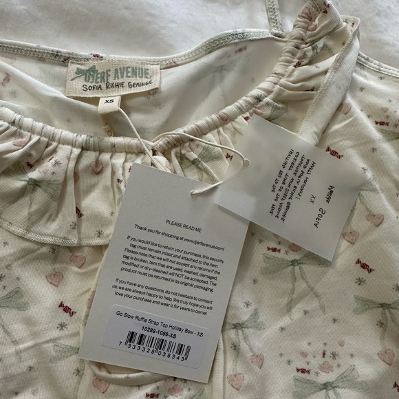 NWT Djerf Avenue x SRG Holiday TOP - Picture 6 of 7